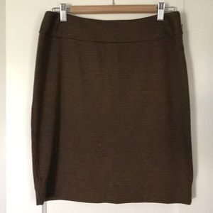 Halogen camel and black houndstooth skirt size 12